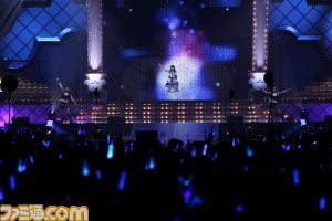 プロデューサーもアイドルも会場全員の“笑顔”が溢れる舞踏会に! 『アイマス シンデレラガールズ』3rdライブday2リポート_15
