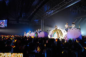 プロデューサーもアイドルも会場全員の“笑顔”が溢れる舞踏会に! 『アイマス シンデレラガールズ』3rdライブday2リポート_31