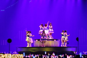 プロデューサーもアイドルも会場全員の“笑顔”が溢れる舞踏会に! 『アイマス シンデレラガールズ』3rdライブday2リポート_03