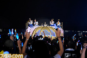 プロデューサーもアイドルも会場全員の“笑顔”が溢れる舞踏会に! 『アイマス シンデレラガールズ』3rdライブday2リポート_41