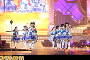 プロデューサーもアイドルも会場全員の“笑顔”が溢れる舞踏会に! 『アイマス シンデレラガールズ』3rdライブday2リポート_77