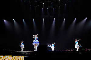 プロデューサーもアイドルも会場全員の“笑顔”が溢れる舞踏会に! 『アイマス シンデレラガールズ』3rdライブday2リポート_80