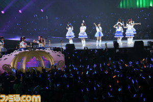 プロデューサーもアイドルも会場全員の“笑顔”が溢れる舞踏会に! 『アイマス シンデレラガールズ』3rdライブday2リポート_30