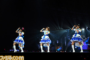プロデューサーもアイドルも会場全員の“笑顔”が溢れる舞踏会に! 『アイマス シンデレラガールズ』3rdライブday2リポート_79