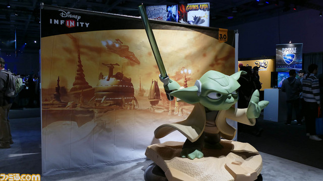 “PlayStation Experience 2015”会場の模様を紹介！　試遊や写真撮影、買い物などを1日中楽しめる【PSX2015】_08