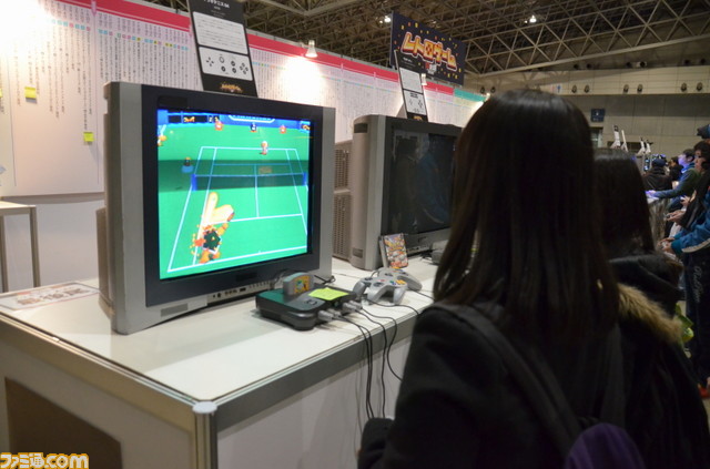 レトロゲームエリアは巨大コントローラに長蛇の列！　『マリオカート』のタイムアタック大会なども白熱【闘会議2016】_04