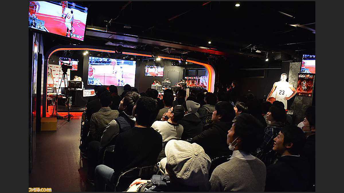 Nba 2k16 の魅力に触れるゲーム大会 Nba 2k16 Day が開催 熱戦続きの試合の行方は プレゼントあり ファミ通 Com
