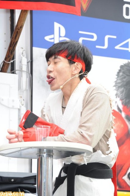 『ストリートファイターV』発売記念“波動軒”がオープン、インパルスがラーメンの試食を賭けてガチバトル_14