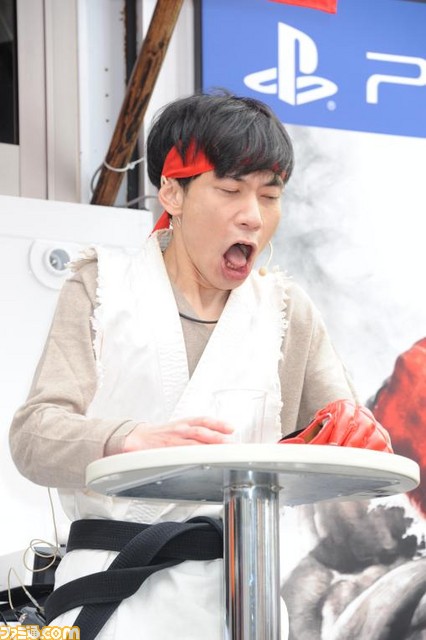 『ストリートファイターV』発売記念“波動軒”がオープン、インパルスがラーメンの試食を賭けてガチバトル_13