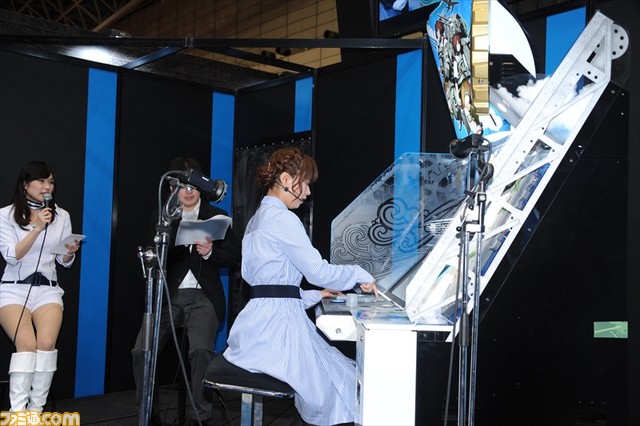 井口裕香さんが加賀艦隊で挑む 艦これアーケード セガブースイベント Jaepo 16 ファミ通 Com 井口裕香さんが加賀艦隊で挑む 艦これアーケード セガブースイベント Jaepo 16 ファミ通 Com