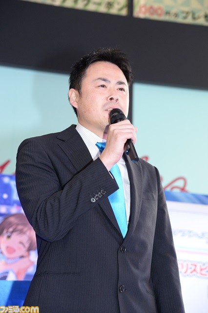 大橋彩香さん、福原綾香さんもコラボカーのクオリティーに大興奮！　『ドリスピ』×『デレステ』実写コラボカーマスコミ発表会リポート_02