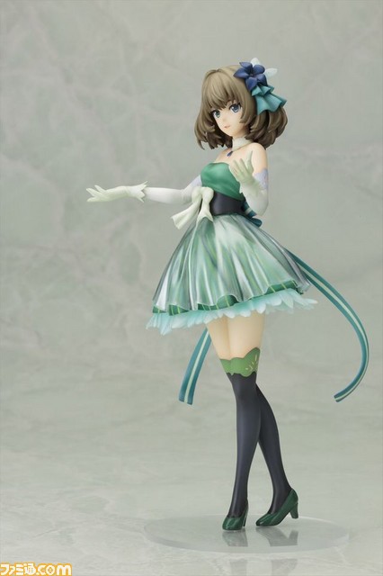 『アイドルマスター シンデレラガールズ』高垣楓がアイドル衣装でフィギュア化！_04