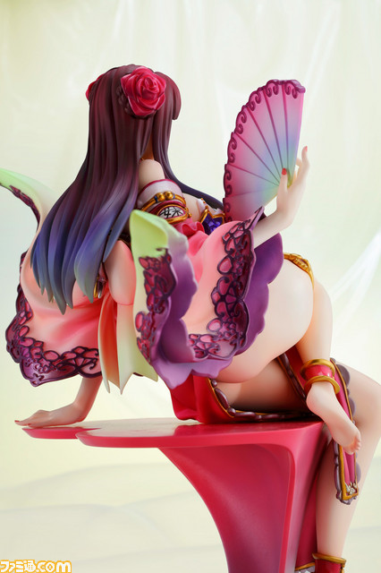 プレゼントあり】『三国志大戦TCG』より“何太后”がフィギュア化決定