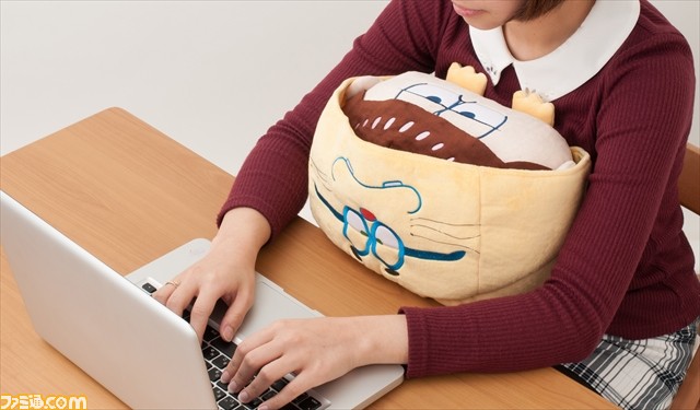 おそ松さん もちっとクッション 一松 エスパーニャンコver.