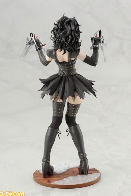 ジョニー・デップが演じた映画『シザーハンズ』のキャラクターが美少女フィギュアになって登場！_05