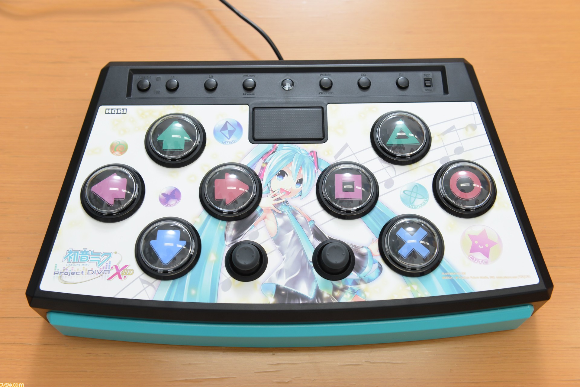 初音ミク　HORI コントローラー