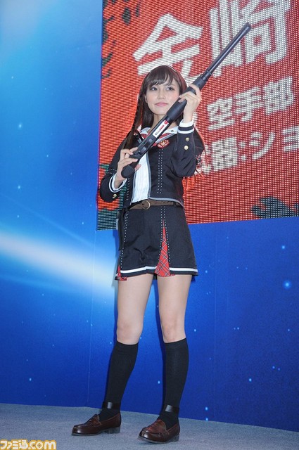 【露出多数】JKの制服がビリビリに!? 『スクールガールゾンビハンター』衣服ビリビリ撮影会に行ってきた【TGS 2016】_01