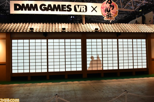 え？ 本当に!? 三日月宗近が障子の向こう側で歩いてる！【TGS 2016】_04