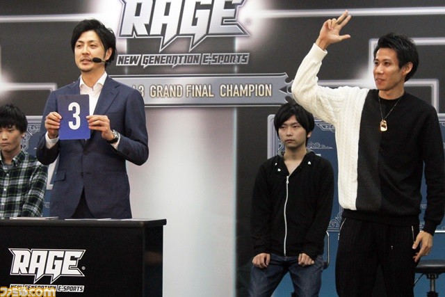 “RAGE VOL.3”『シャドウバース』オフライン予選大会をリポート――8名の決勝大会出場者たちが意気込みと自身のデッキを語る_23