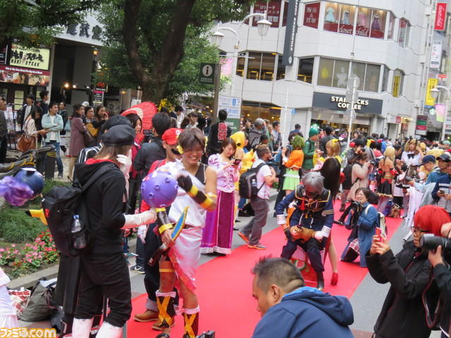 小池百合子都知事はサファイアに！　“池袋ハロウィンコスプレフェス2016”にコスプレイヤー約17000人が参加_06