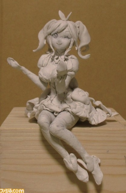 『マクロスΔ』カップめんストッパー型フィギュア“フレイア・ヴィオン”と“マキナ・中島”が発売決定_05
