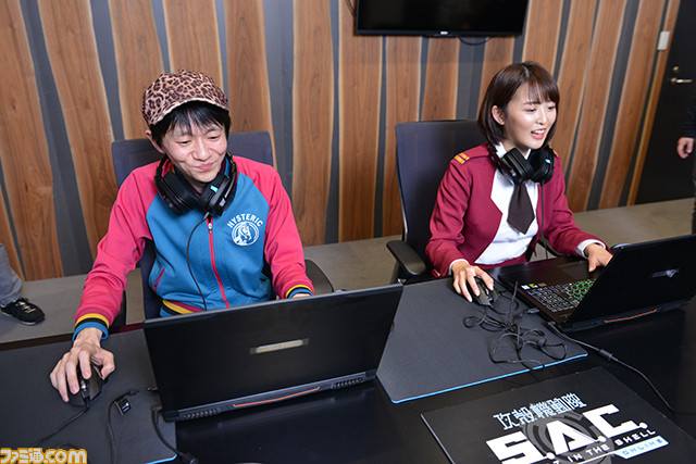 【プレゼントあり】グラドル忍野さらさんに『攻殻機動隊S.A.C. ONLINE』で勝って水着になってもらった_07