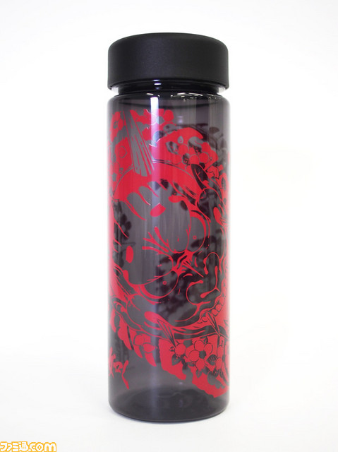 『龍が如く6 命の詩。』の発売を記念して、クリアボトルや卓上日めくりカレンダーなど、EC サイト専売の新商品が3種が登場_04