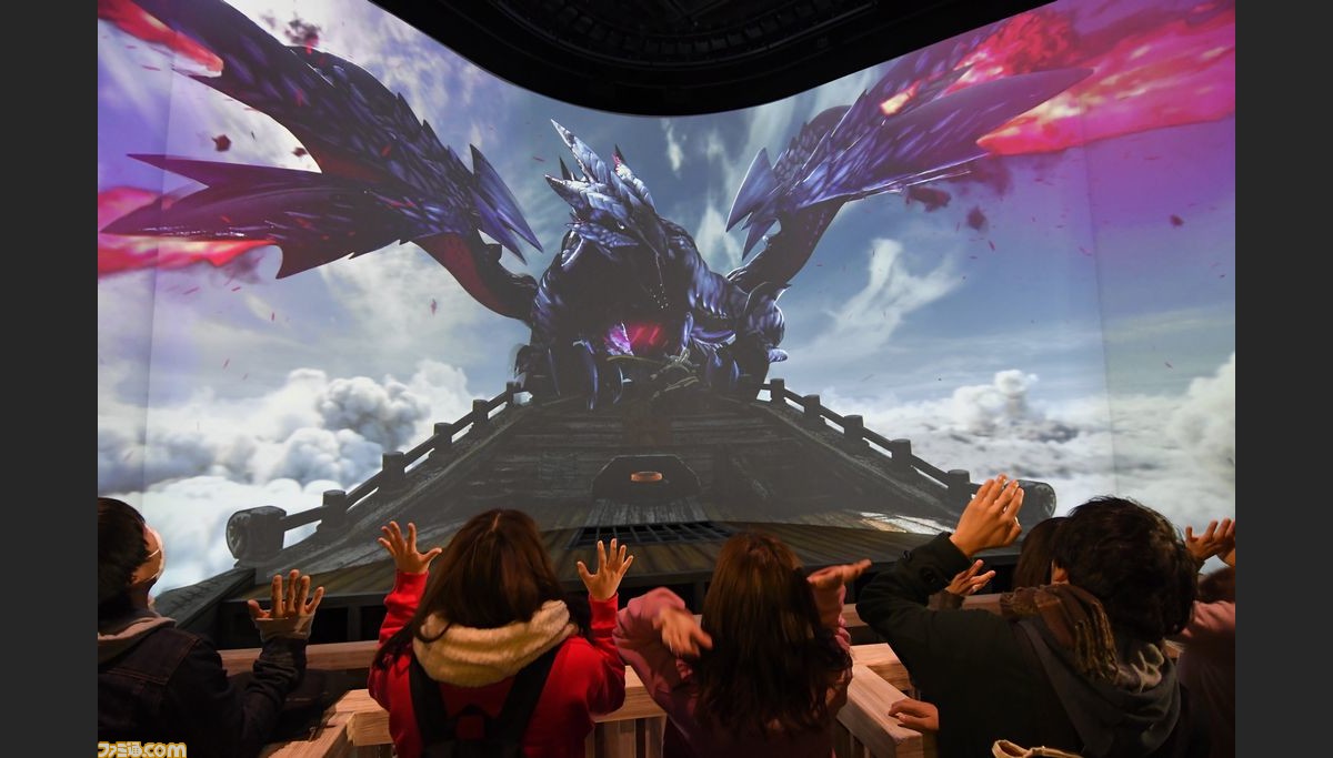 今年の モンハン もスゴい ユニバーサル クールジャパン 17 オープニングセレモニーリポート 1 2 ファミ通 Com 今年の モンハン もスゴい ユニバーサル クールジャパン 17 オープニングセレモニーリポート 1 2 ファミ通 Com