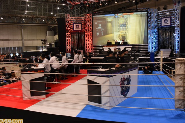 撃ち合いに勝るのは戦術だ! “レインボーシックス シージ国内最強決定戦”オフライン決勝リポート_05