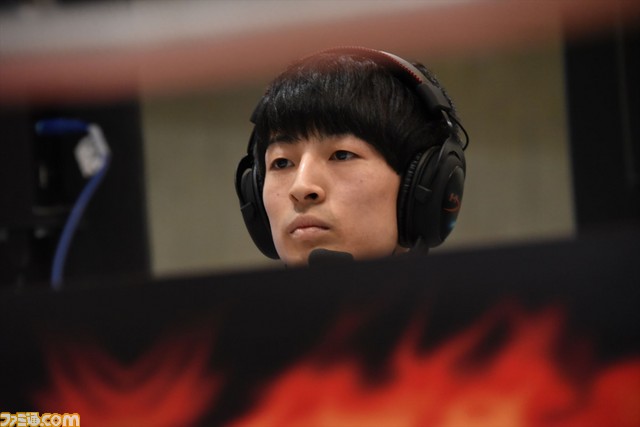撃ち合いに勝るのは戦術だ! “レインボーシックス シージ国内最強決定戦”オフライン決勝リポート_11