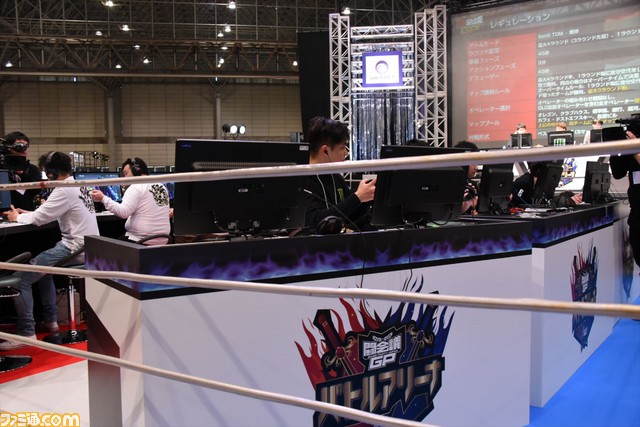 撃ち合いに勝るのは戦術だ! “レインボーシックス シージ国内最強決定戦”オフライン決勝リポート_01
