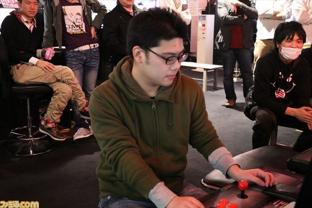 『鉄拳7 FATED RETRIBUTION』プロゲーマーユウ・ノビ・タケ。による“アミパラ無心鉄拳塾 in アミパラ高知店”の模様をリポート_12