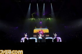 初の単独“ぶどーかん”は、サプライズゲスト6人! 手作りのような想いに溢れた『アイマス ミリオンライブ!』4thライブDay1リポート_09
