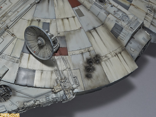 『スター・ウォーズ』の宇宙船“ミレニアム・ファルコン”を完全再現したプラモデルが登場_08