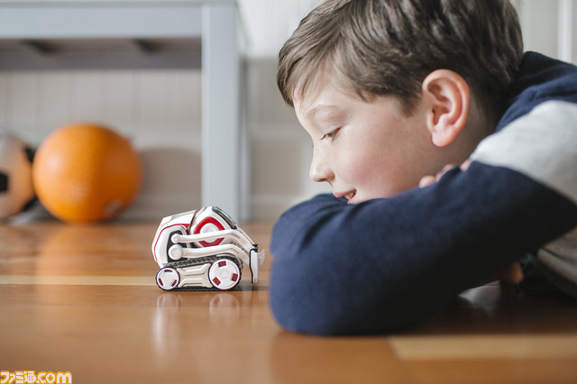 心を持つAIロボット“COZMO（コズモ）”日本初上陸、9月23日に発売