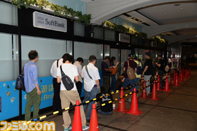 『DQXI』がいよいよ発売開始！　ヨドバシAkibaは開店前に200人超の行列ができる大盛況に【『DQXI』発売日リポート】_03