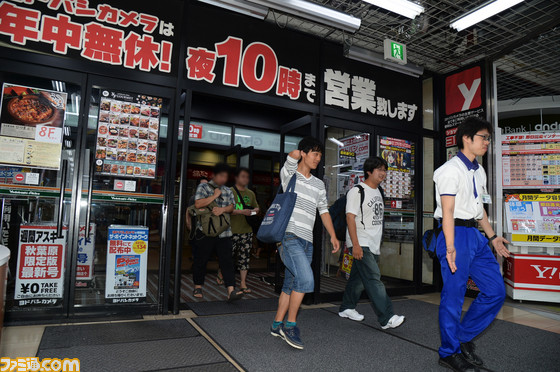 『DQXI』がいよいよ発売開始！　ヨドバシAkibaは開店前に200人超の行列ができる大盛況に【『DQXI』発売日リポート】_08