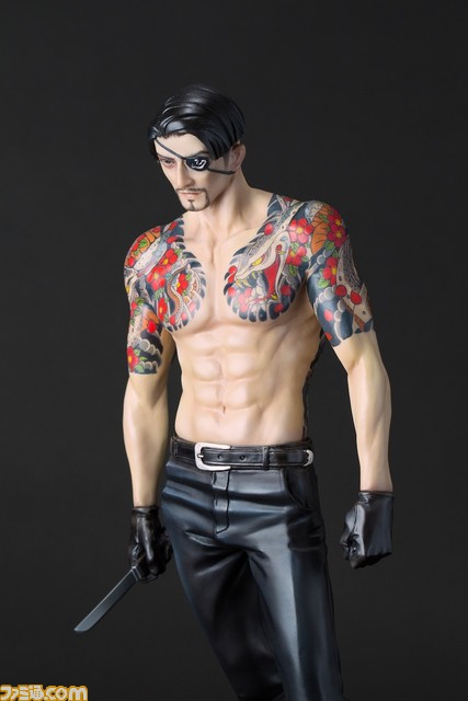 龍が如く 嶋野の狂犬 真島吾朗が完成品ノンスケールフィギュアになって登場 ファミ通 Com