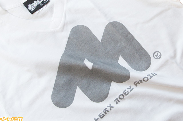 『スプラトゥーン2』キャラクターたちが着用している定番イカTシャツの再販が決定！_04
