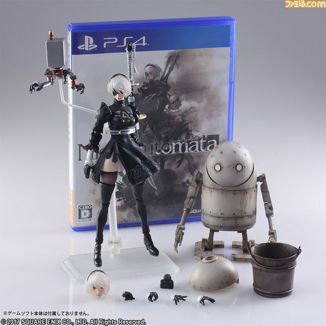 NieR:Automata“2B”と“機械生命体”アクションフィギュアが手のひら