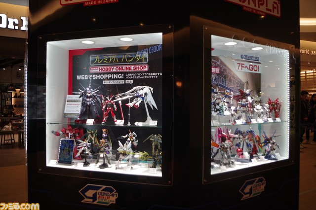 “GUNDAM docks at TOKYO JAPAN”スタート！　オープニングセレモニーには古谷徹や小松未可子ら豪華ゲストが登壇し、ダイバーシティがガンダムに染まる！_23