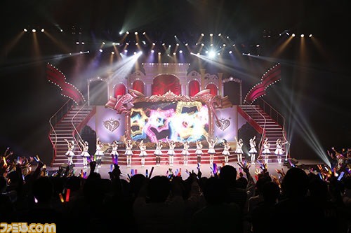 新キャストや佐藤利奈さんがイベント初参戦 アイドルマスター シンデレラガールズ 6周年記念イベントリポート ファミ通 Com 新キャストや佐藤利奈さんがイベント初参戦 アイドルマスター シンデレラガールズ 6周年記念イベントリポート ファミ通 Com