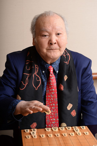 ひふみんこと加藤一二三さんが大いに語る 加藤一二三 九段監修 ひふみんの将棋道場 仮題 の注力ポイントはココ ファミ通 Com