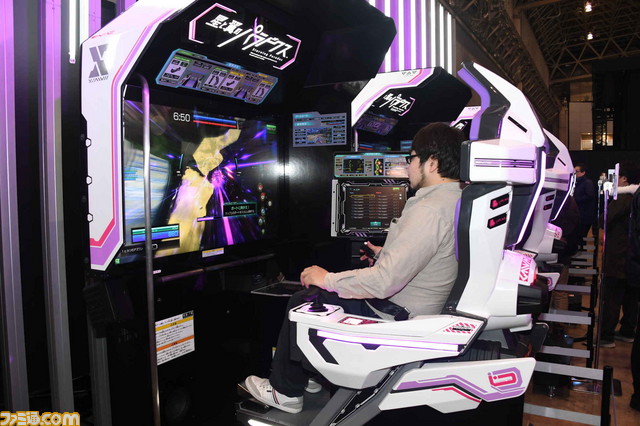 『星と翼のパラドクス』可動式の大型筐体がゴリゴリ動く！　アトラクション的な体験とチーム対戦が融合した新作アーケードゲーム!!【JAEPO 2018】_09