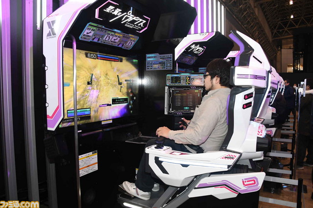 『星と翼のパラドクス』可動式の大型筐体がゴリゴリ動く！　アトラクション的な体験とチーム対戦が融合した新作アーケードゲーム!!【JAEPO 2018】_10