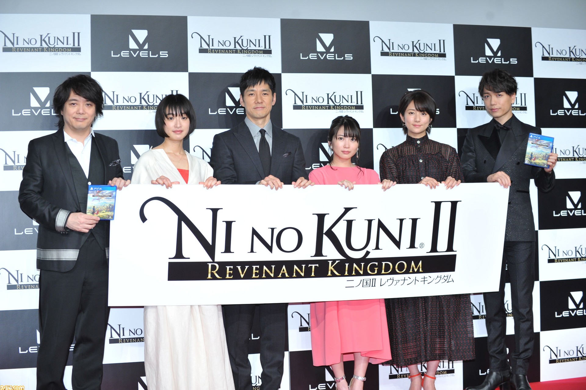 二ノ国ii レヴァナントキングダム 志田未来 西島秀俊らメインキャストが集う完成披露会をリポート ファミ通 Com 二ノ国ii レヴァナントキングダム 志田未来 西島秀俊らメインキャストが集う完成披露会をリポート ファミ通 Com