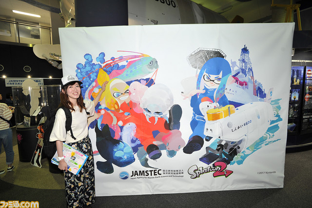 『スプラトゥーン2』Jamsteeec、イラストリポート。“イカ4コマ”でおなじみ高橋きの先生がフォトスポットや塗り絵を堪能！ _05
