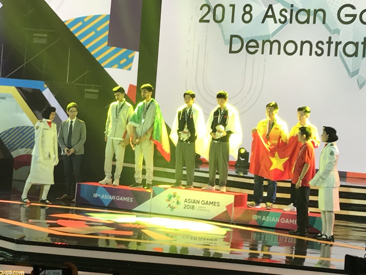 アジア大会初のesports ウイニングイレブン 18 大会で日本代表 Sofia選手とleva選手が決勝でイランを破り金メダルを獲得 ファミ通 Com