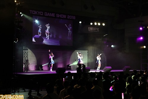 “イルミネーションスターズ”のパフォーマンスと1stライブの開催発表に会場が沸いた! 『アイドルマスター シャイニーカラーズ』イベントステージリポート【TGS2018】_02