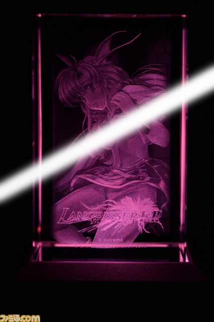 『ラングリッサーI&II』3Dクリスタル“リアナ”のデザイン&実物サンプル写真が公開! タペストリーイラストよりも“何か”が見えるように_06